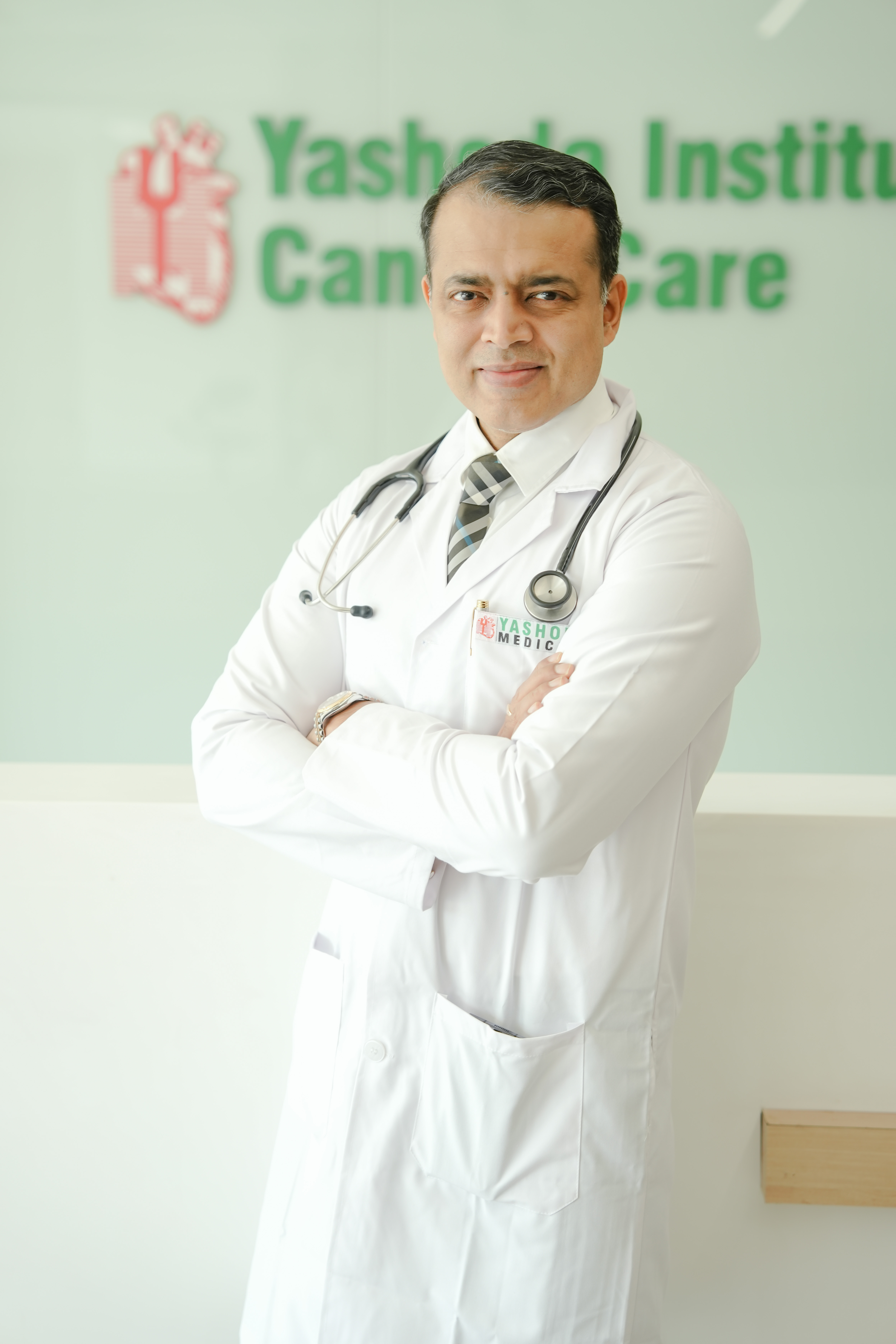 Dr. Manish Singhal